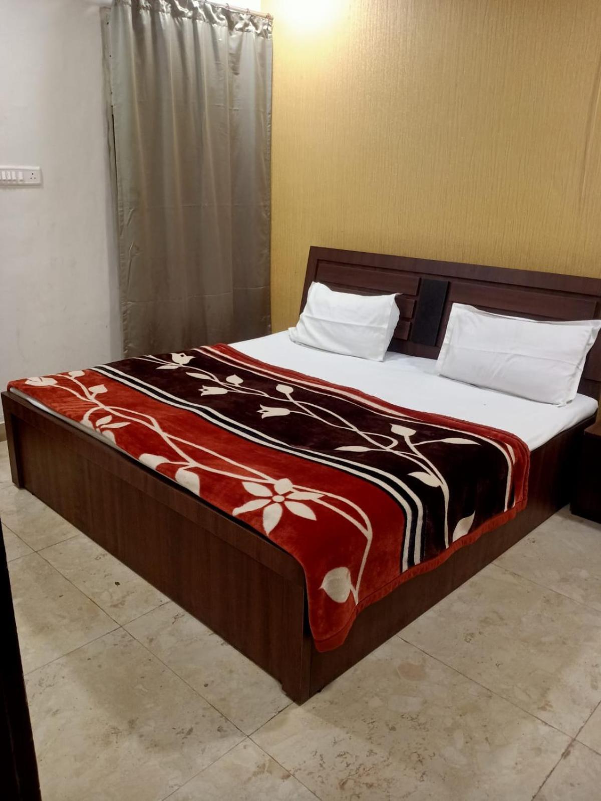 Sapphire Palace 3 Hotel Jaipur Exteriör bild