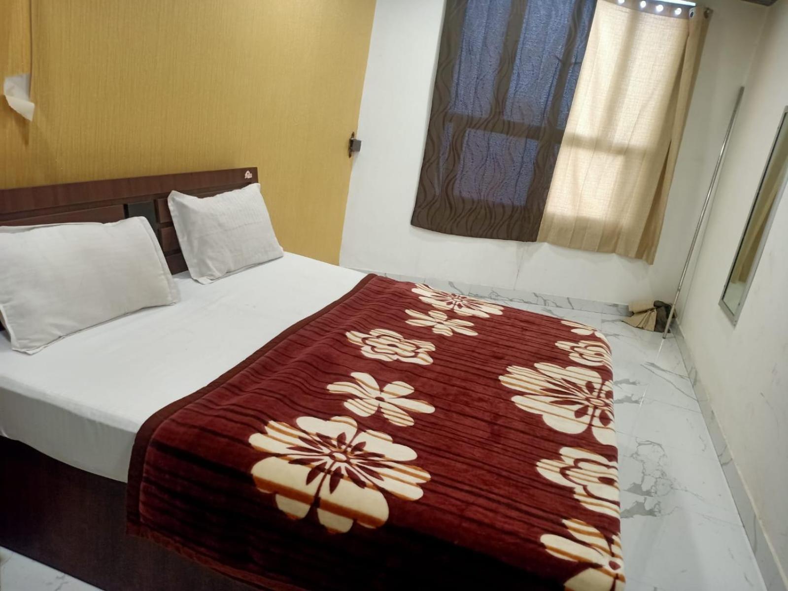Sapphire Palace 3 Hotel Jaipur Exteriör bild